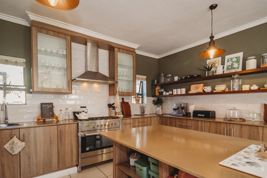 4 Bedroom Property for Sale in Kraaibosch Manor Western Cape